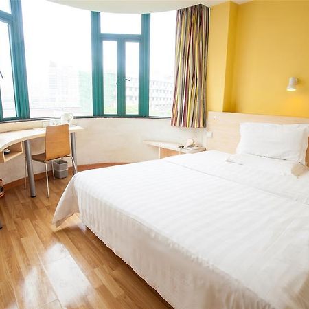 7Days Inn Premium Guangzhou Tianhe West Tiyu Road Subway Station Cameră foto