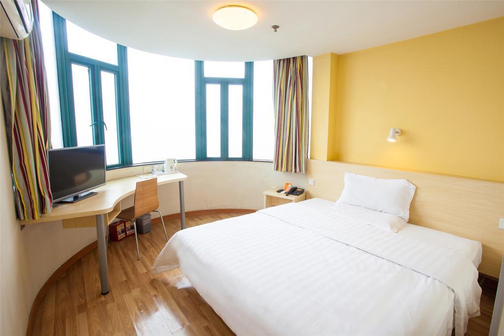 7Days Inn Premium Guangzhou Tianhe West Tiyu Road Subway Station Cameră foto